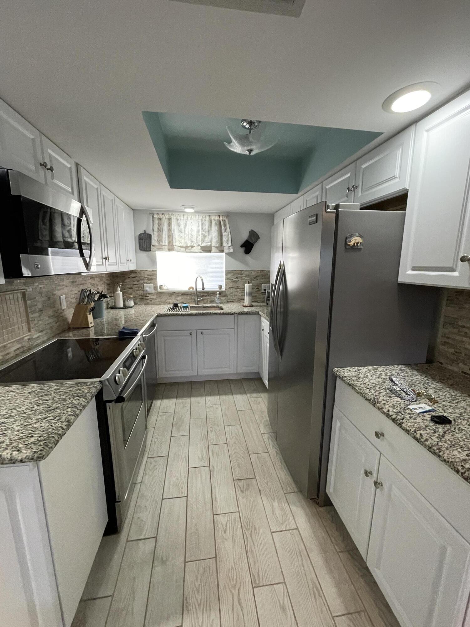 WILSHIRE WEST CONDOS - Residential Lease