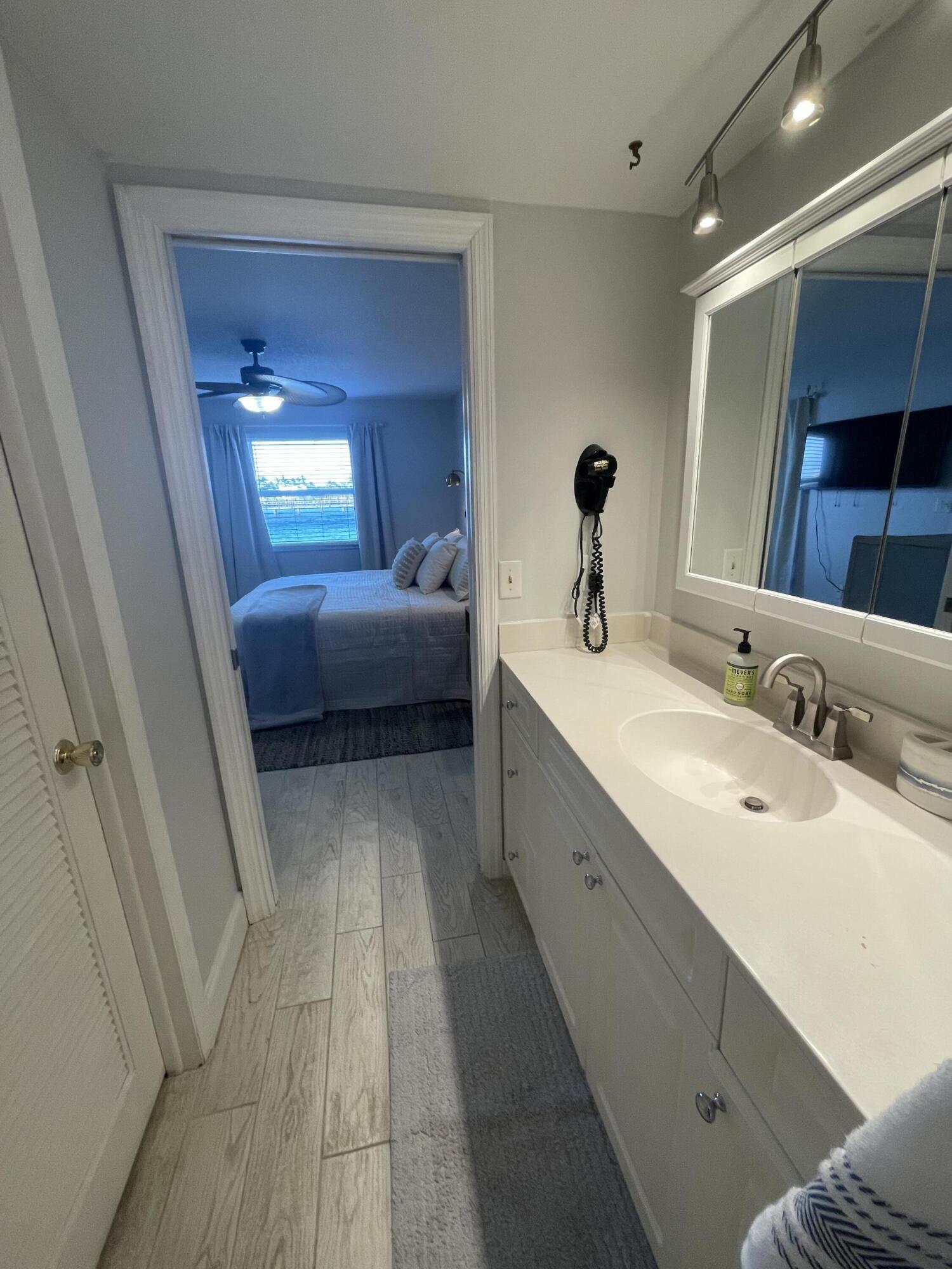 WILSHIRE WEST CONDOS - Residential Lease
