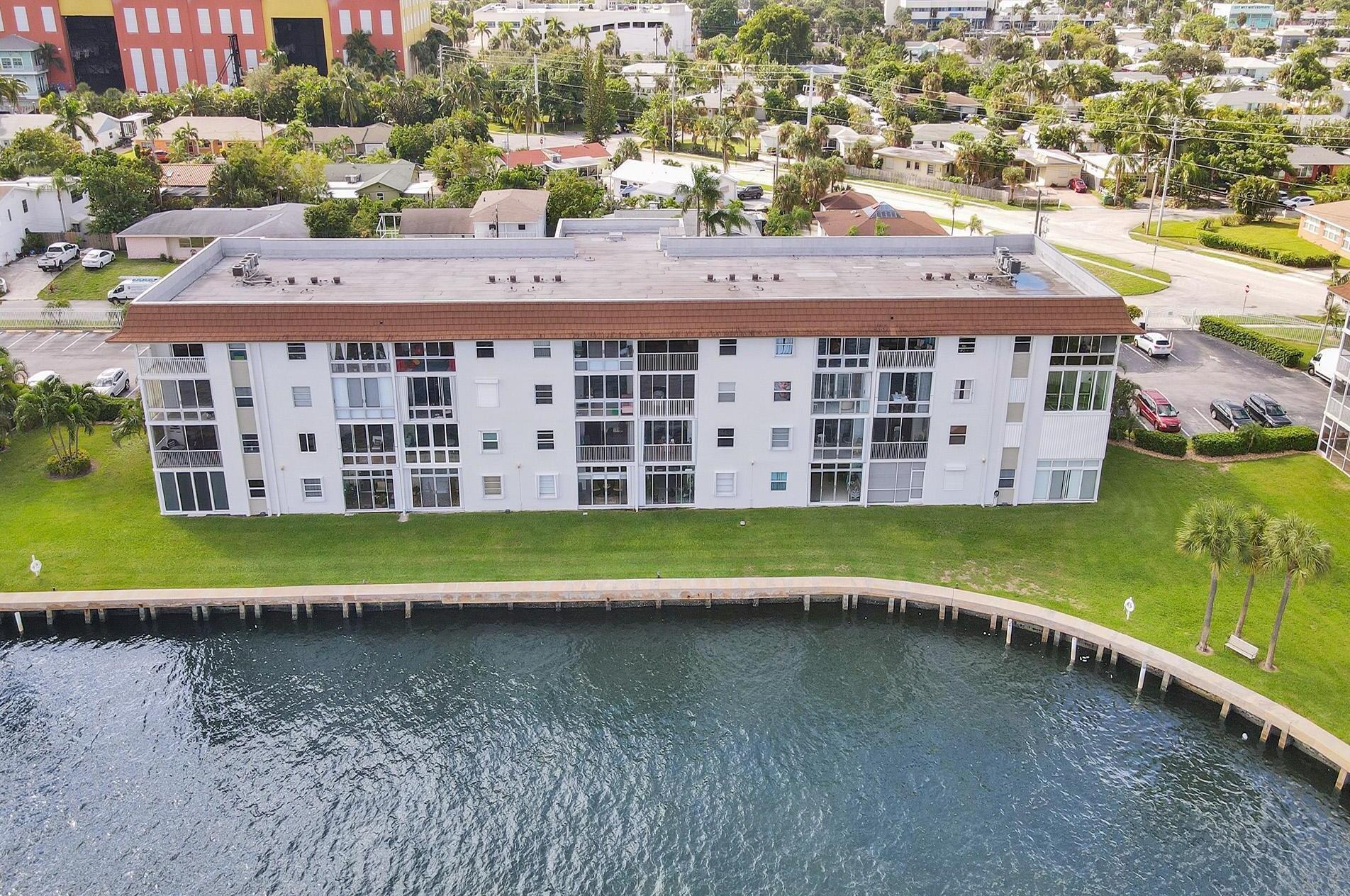 WILSHIRE WEST CONDOS - Residential Lease