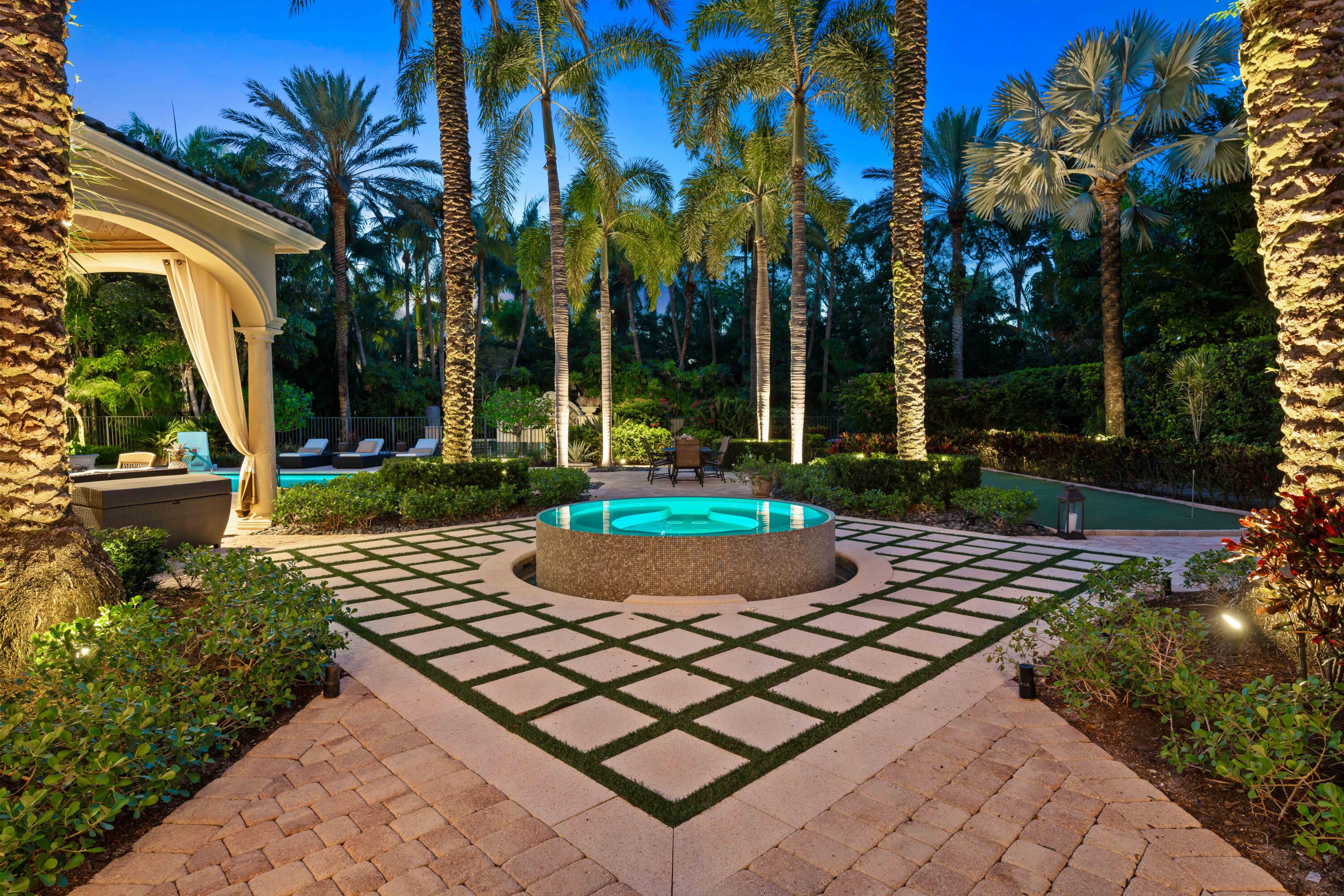 OLD PALM 4 - Residential