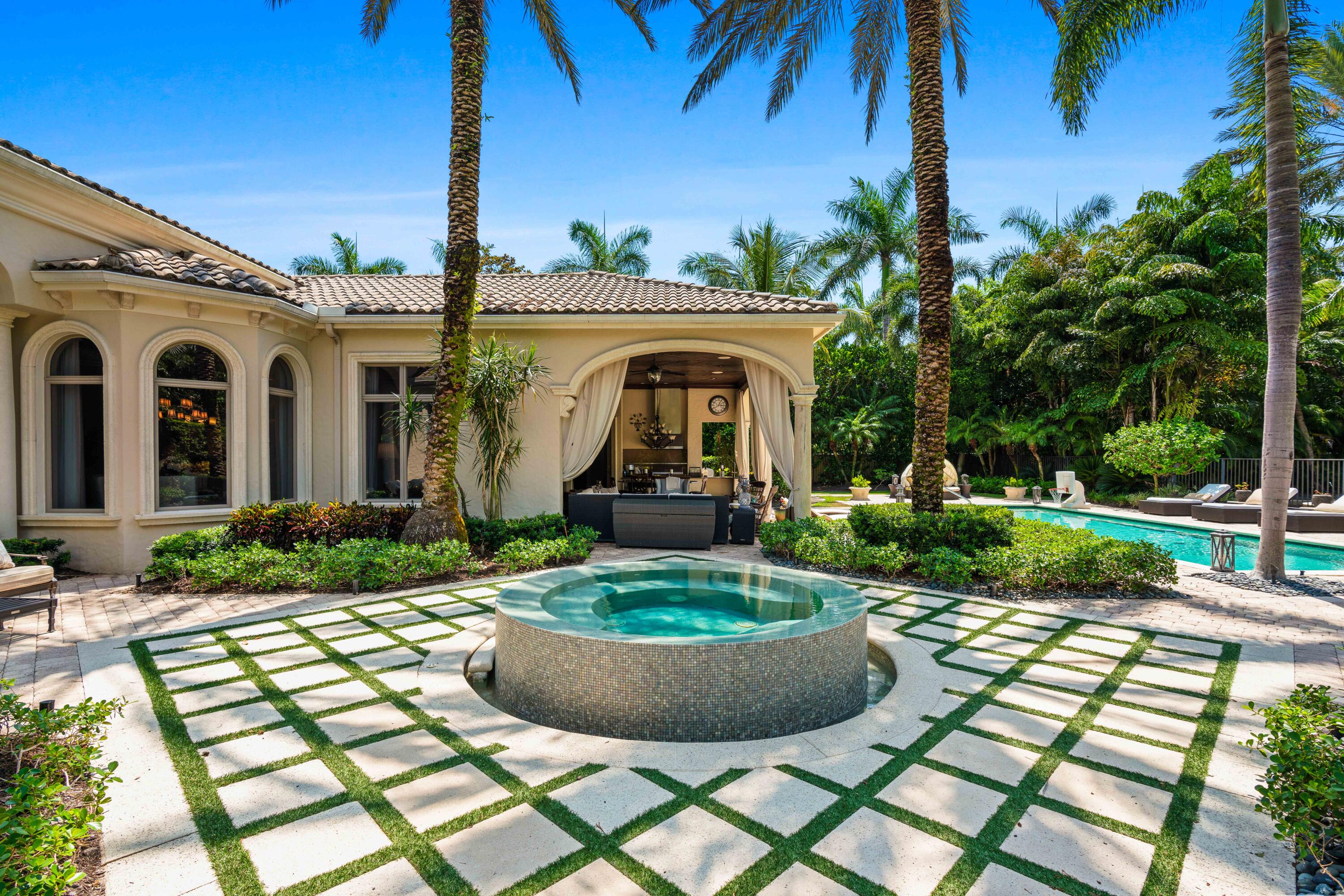 OLD PALM 4 - Residential