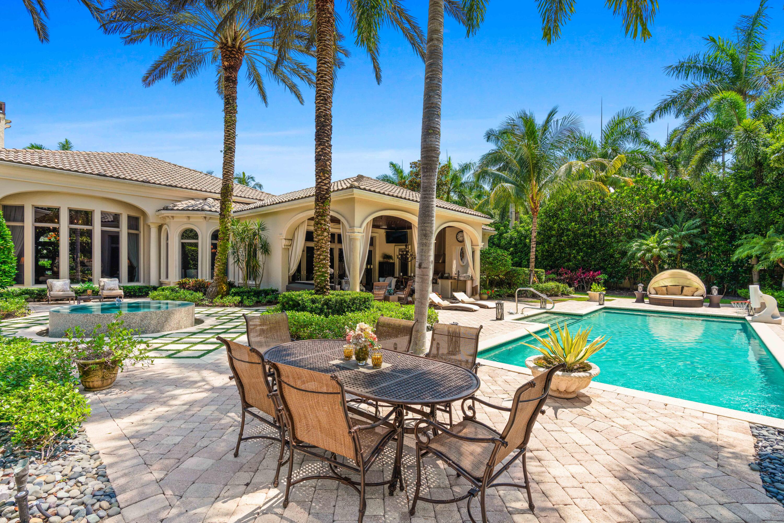 OLD PALM 4 - Residential