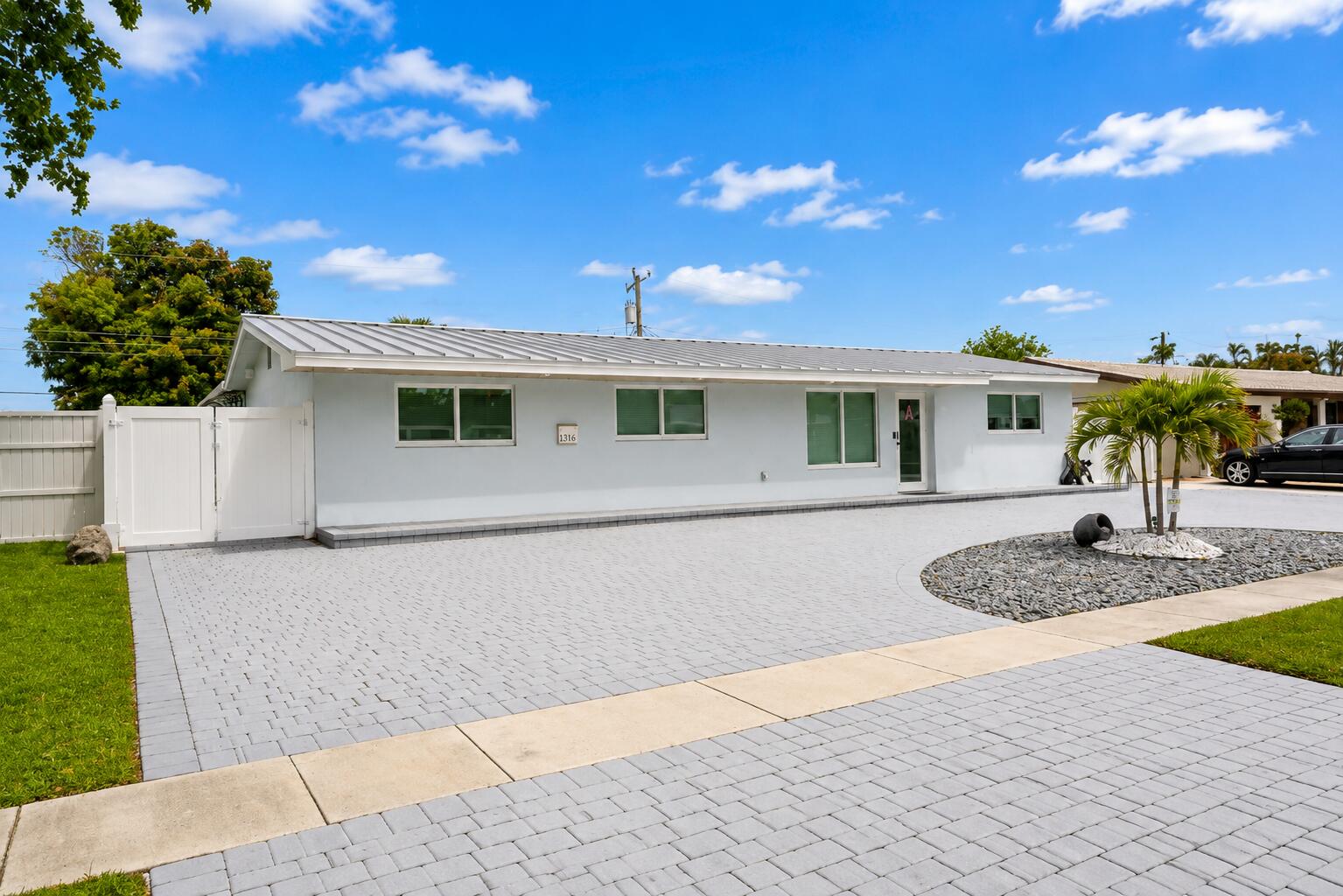 FAIRLAWN 1ST ADD - Residential