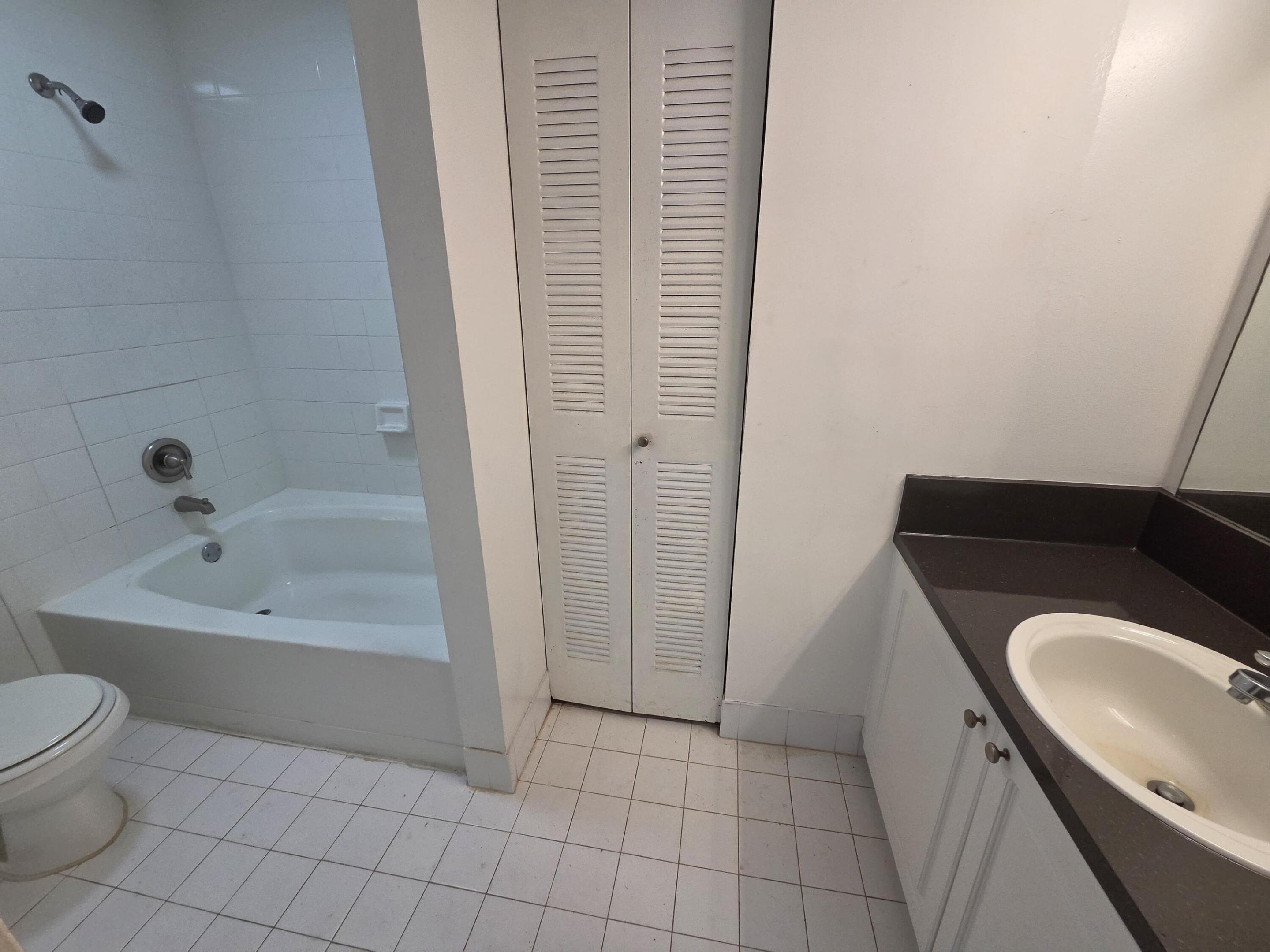 St Andrews Condo - Residential