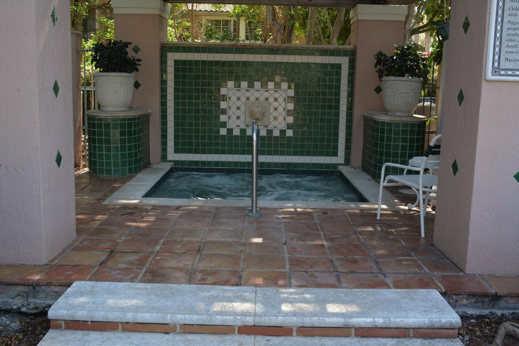 St Andrews Condo - Residential