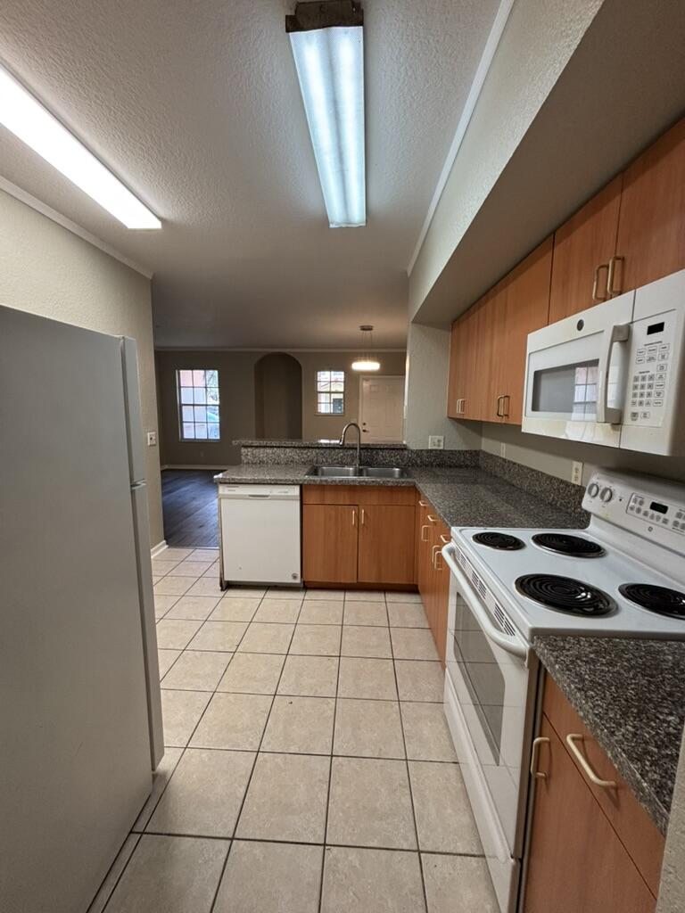 BELMONT AT NORTH LAUDERDALE - Residential Lease
