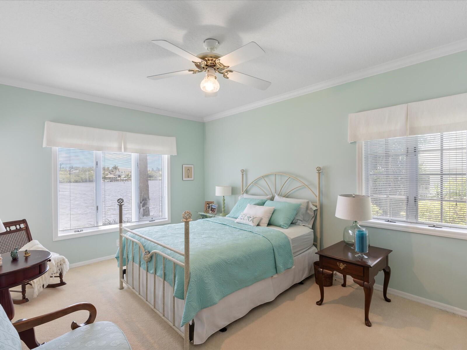 COUNTRY CLUB POINT - Residential