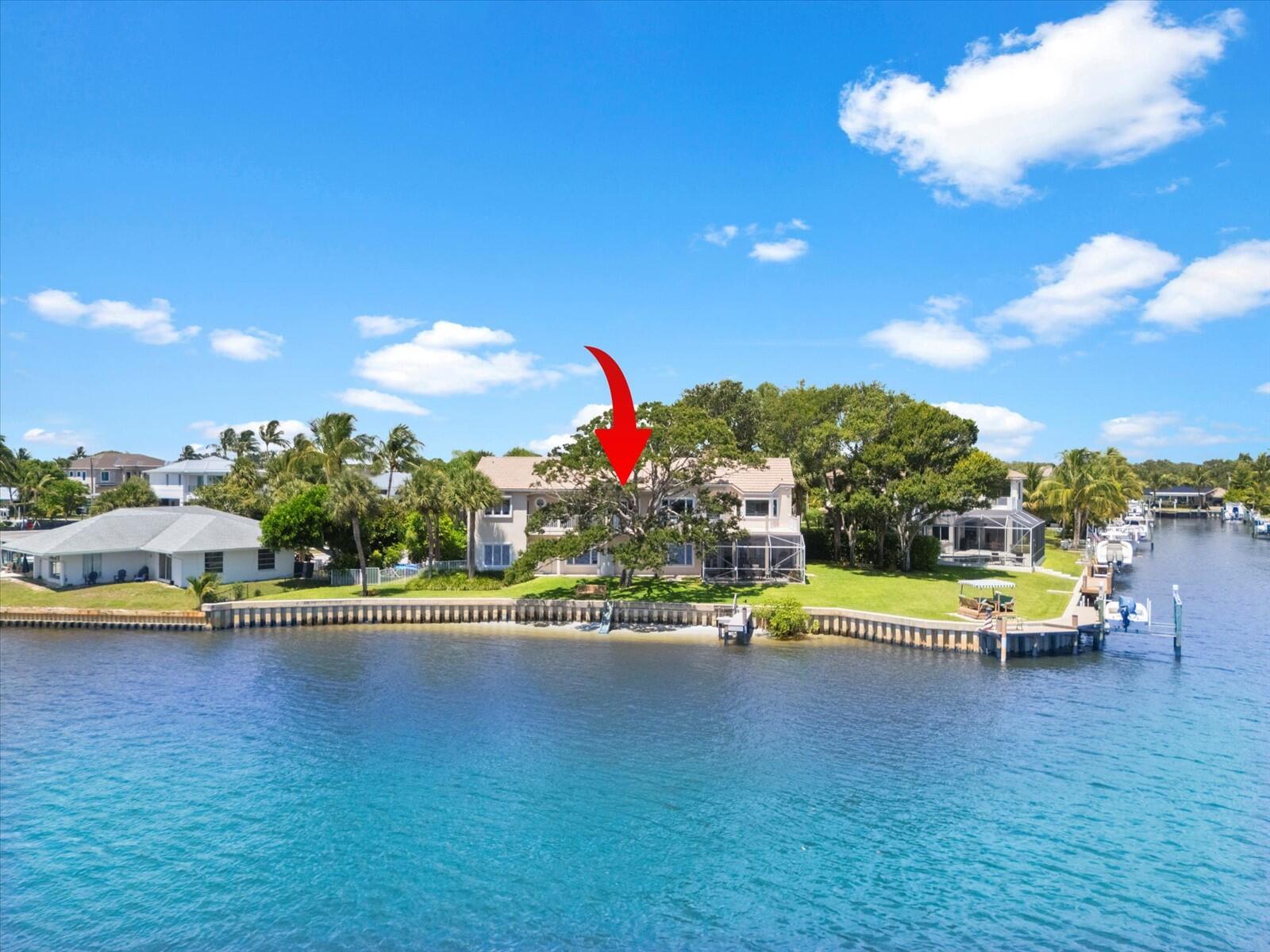 COUNTRY CLUB POINT - Residential