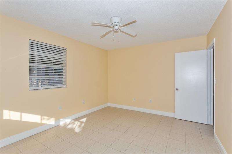 FLAMINGO GARDENS PHASE FOUR - Residential Lease