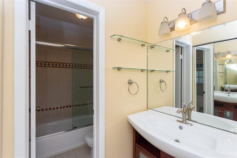 FLAMINGO GARDENS PHASE FOUR - Residential Lease