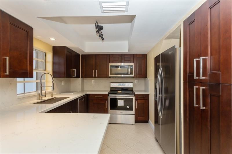 FLAMINGO GARDENS PHASE FOUR - Residential Lease