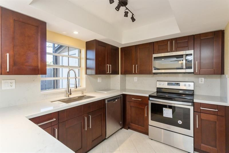 FLAMINGO GARDENS PHASE FOUR - Residential Lease