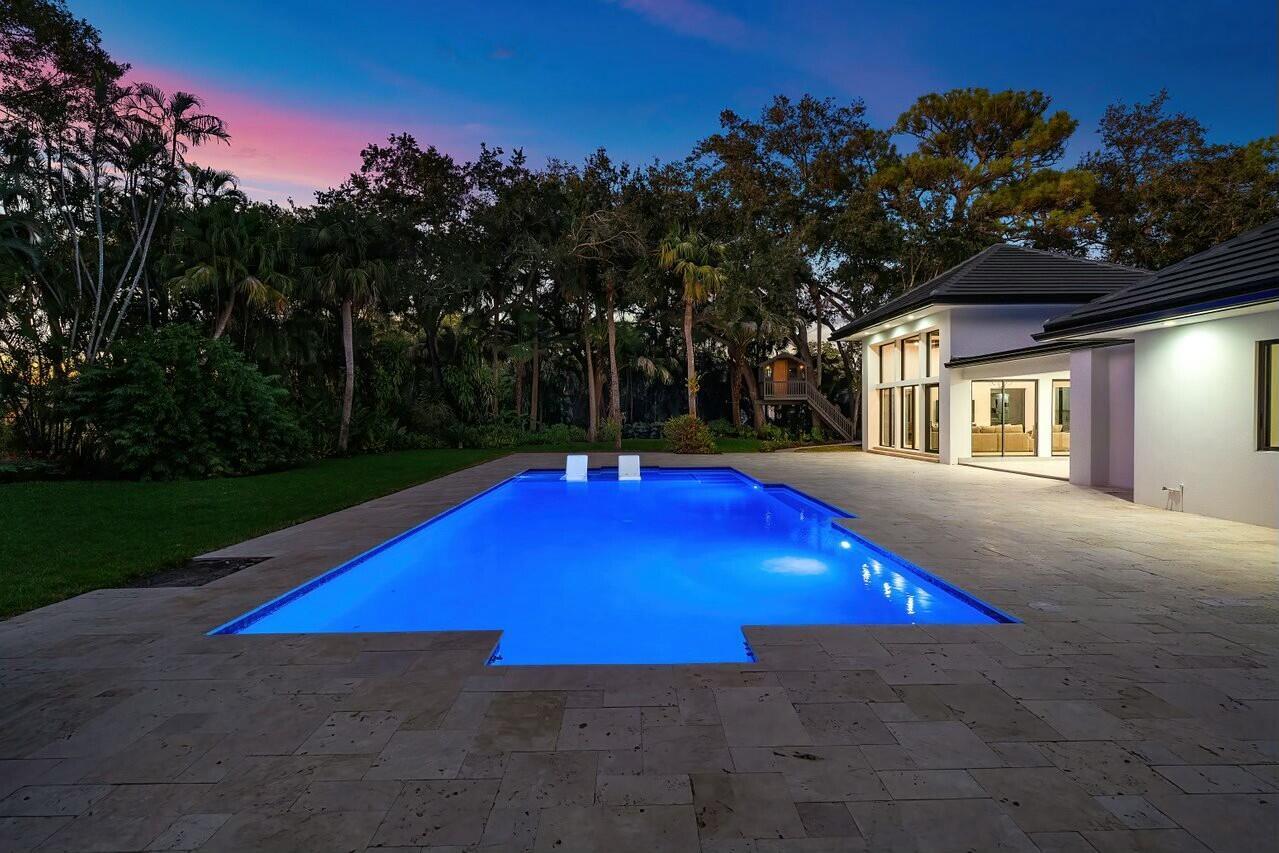 FOXE CHASE - Residential