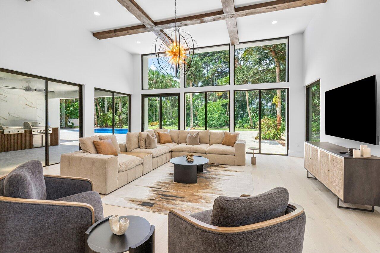 FOXE CHASE - Residential