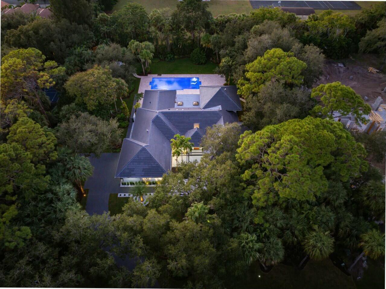 FOXE CHASE - Residential