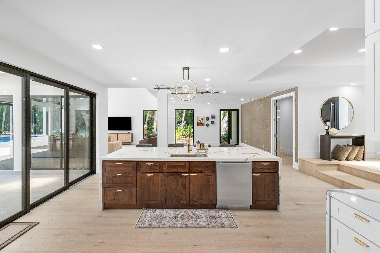 FOXE CHASE - Residential