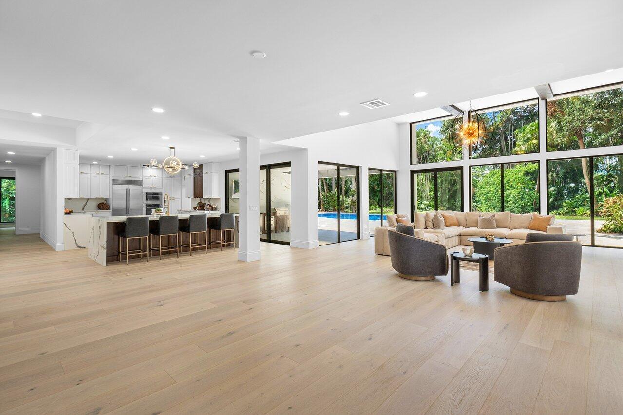 FOXE CHASE - Residential