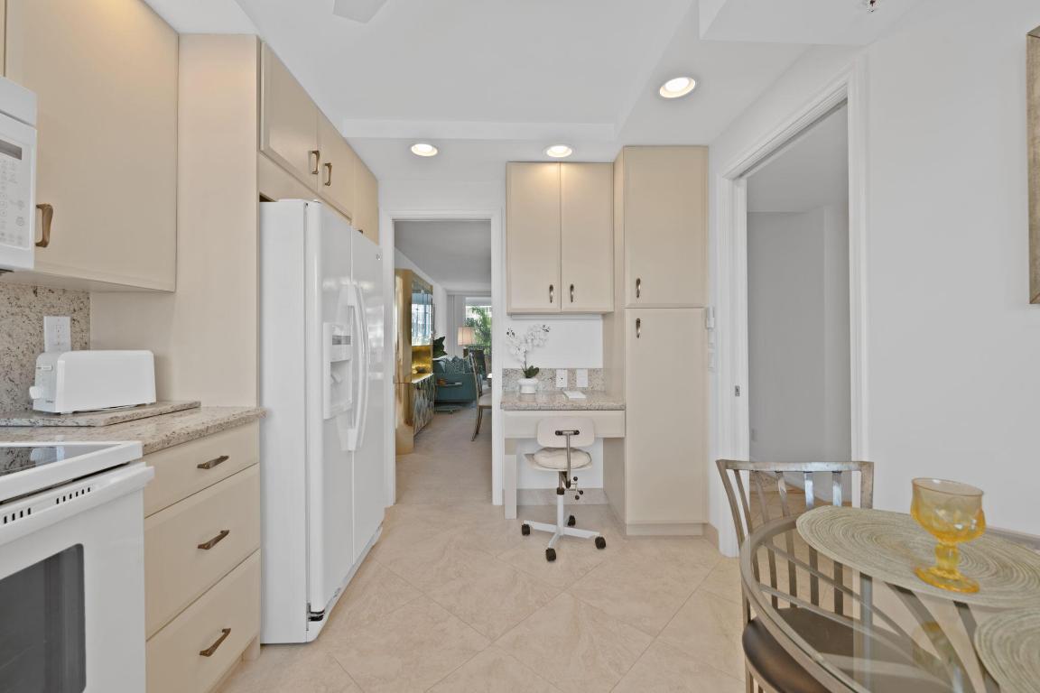 Seagate of Highland Condo - Residential