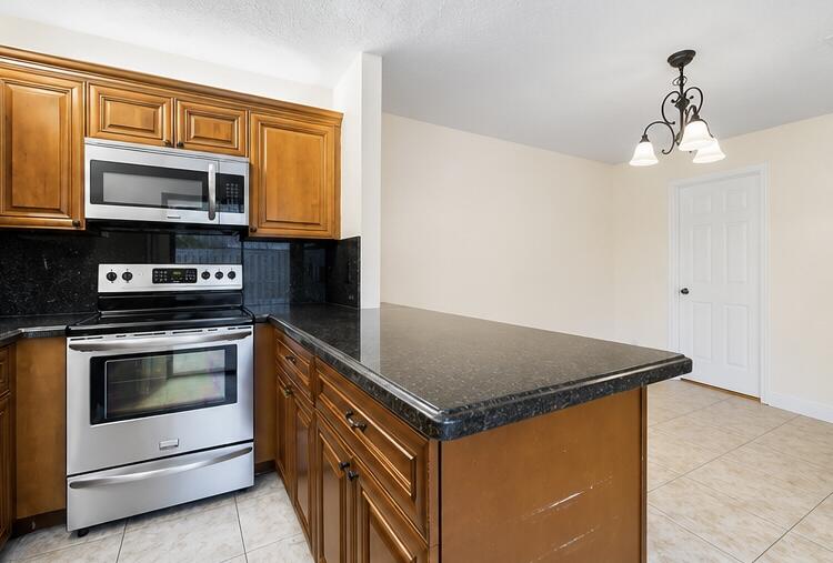 LAKEWOOD OF PALM SPRINGS - Residential