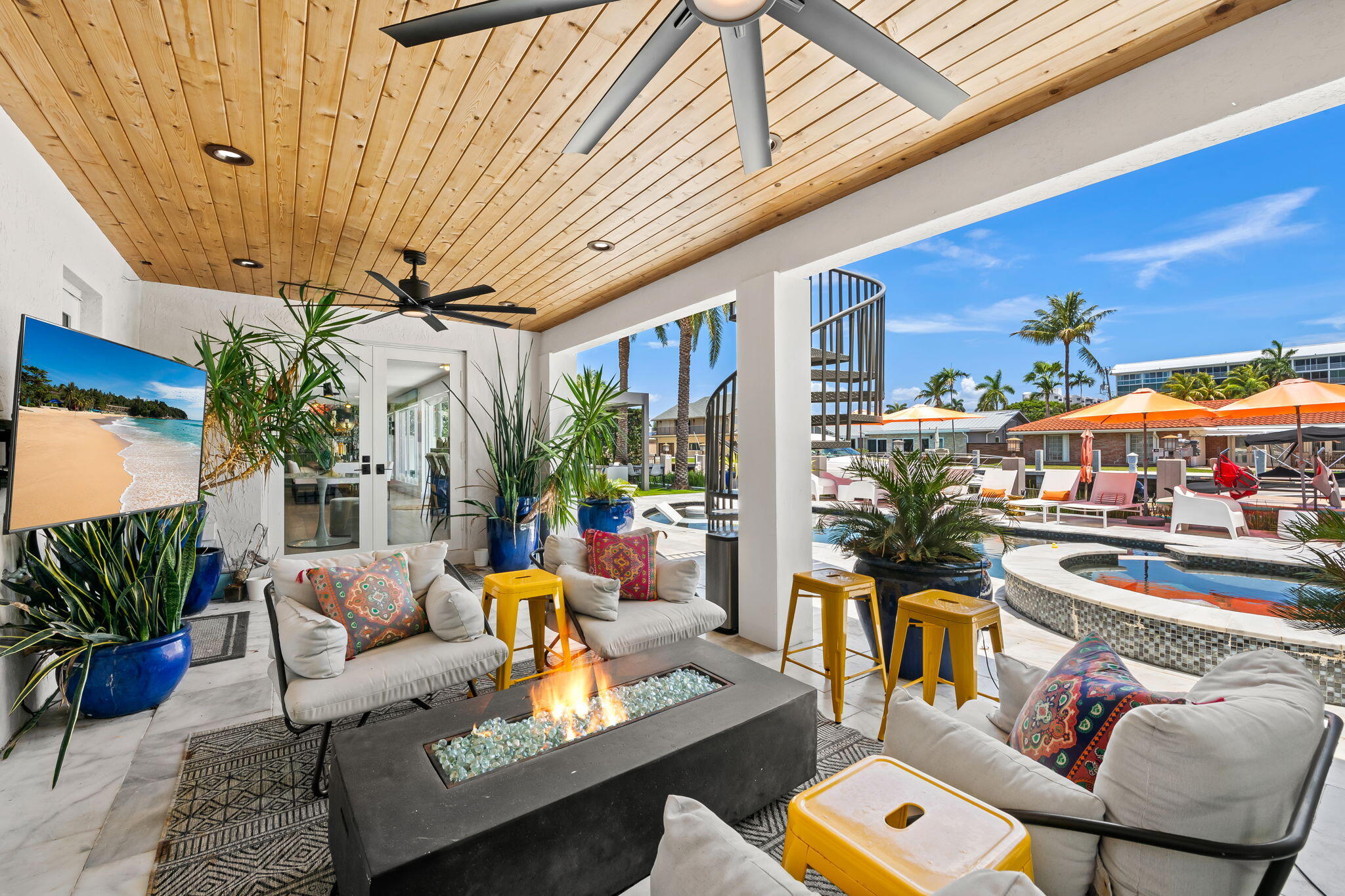 CORAL RIDGE COUNTRY CLUB - Residential