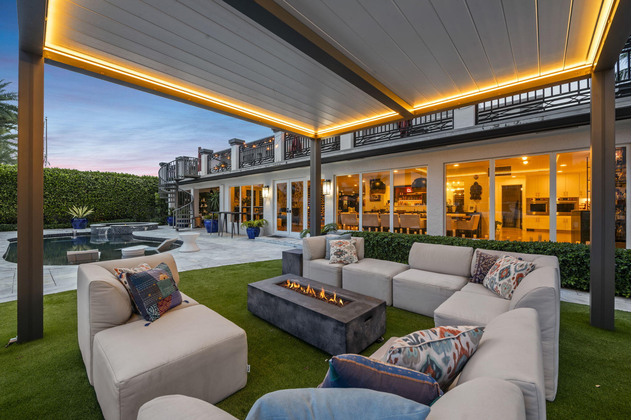 CORAL RIDGE COUNTRY CLUB - Residential