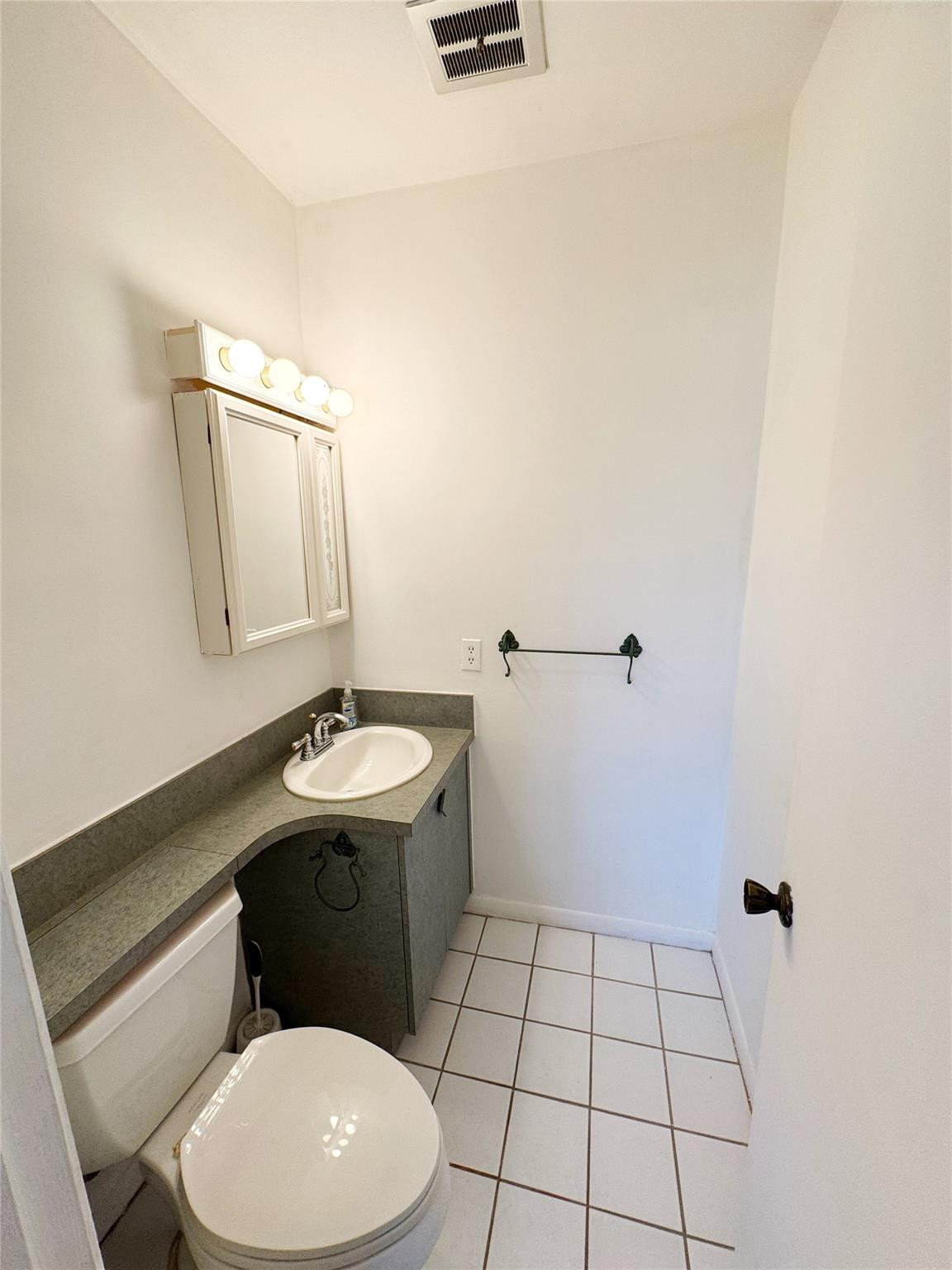 THE VIRGINIAN APARTMENTS - Residential