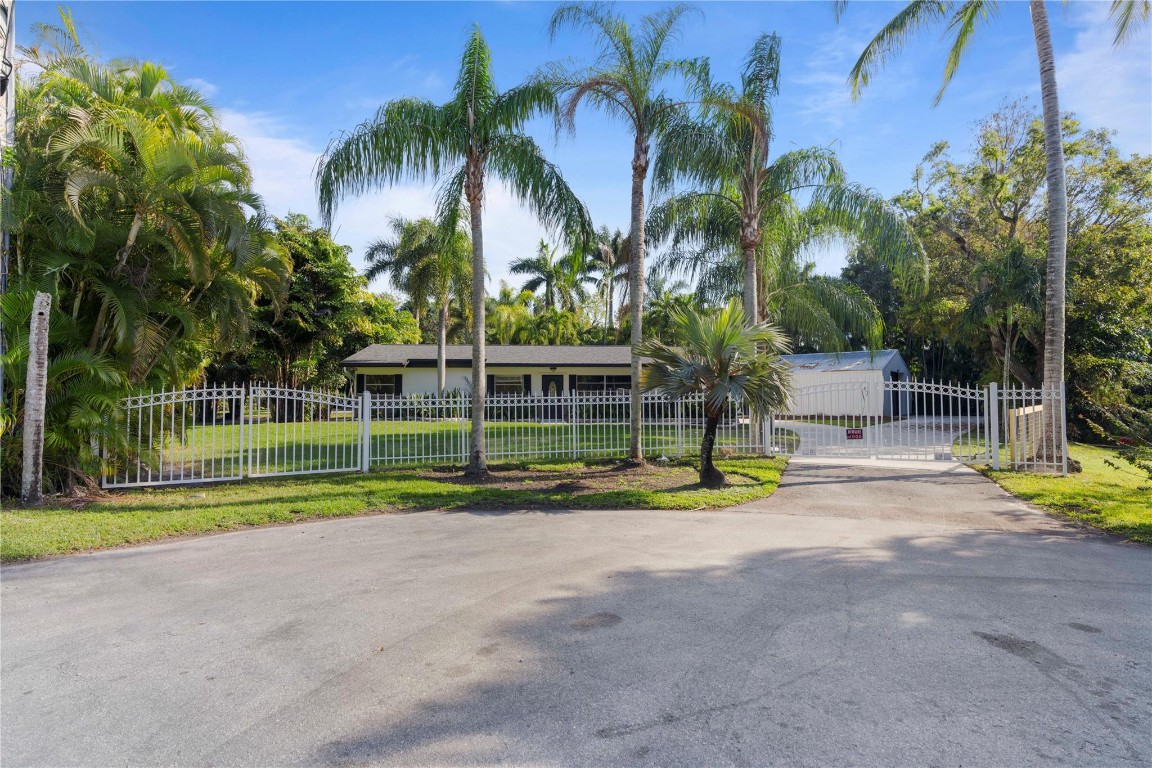 Fla Fruit Lands Co Sub 1 - Residential Lease