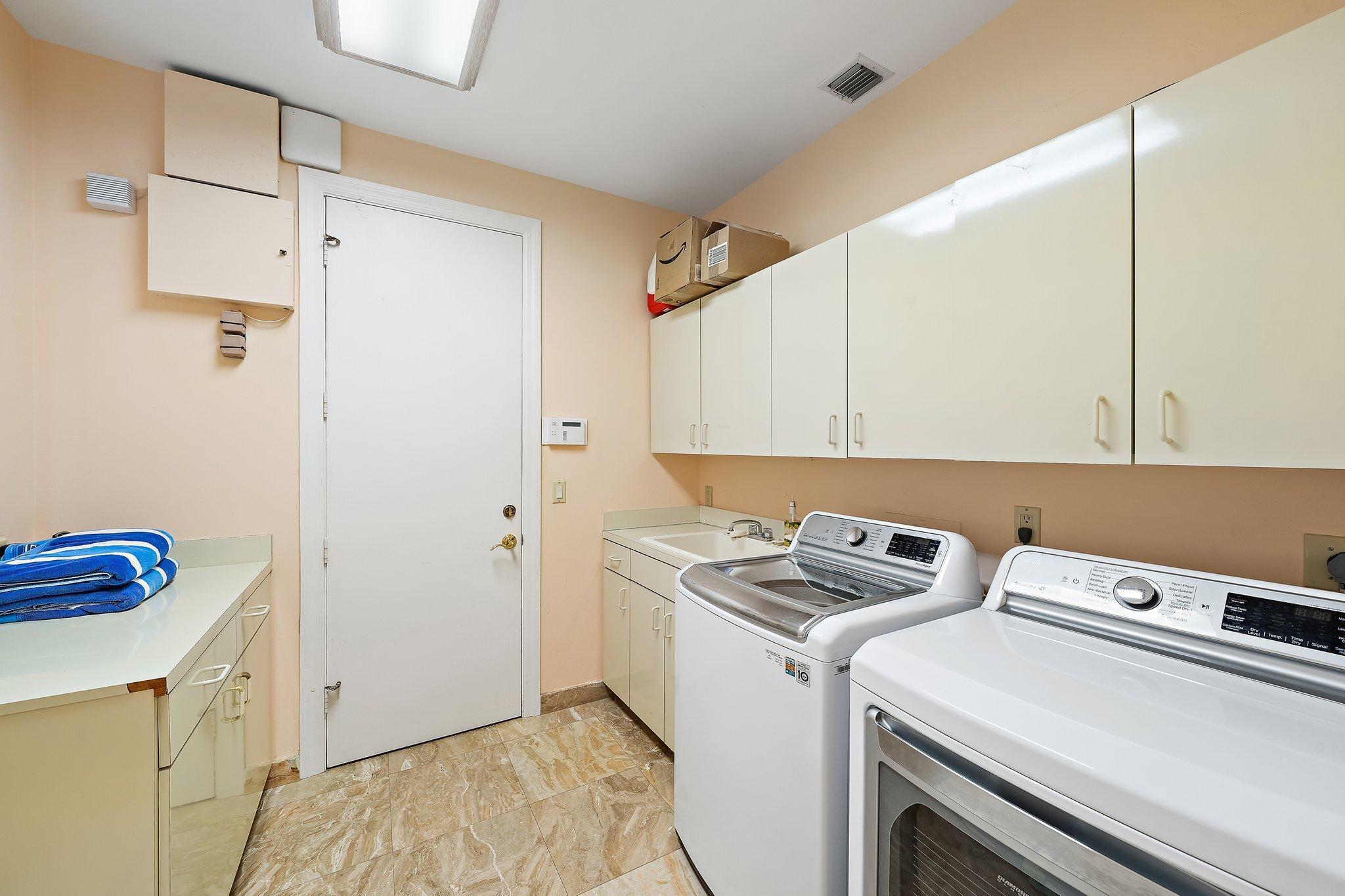FRENCHMANS CREEK PAR B - Residential