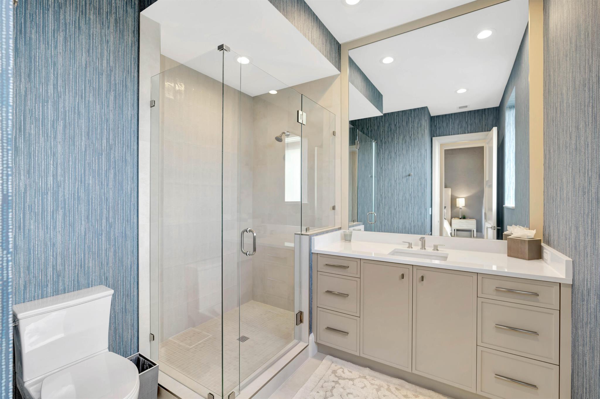 ADMIRALS COVE - Residential