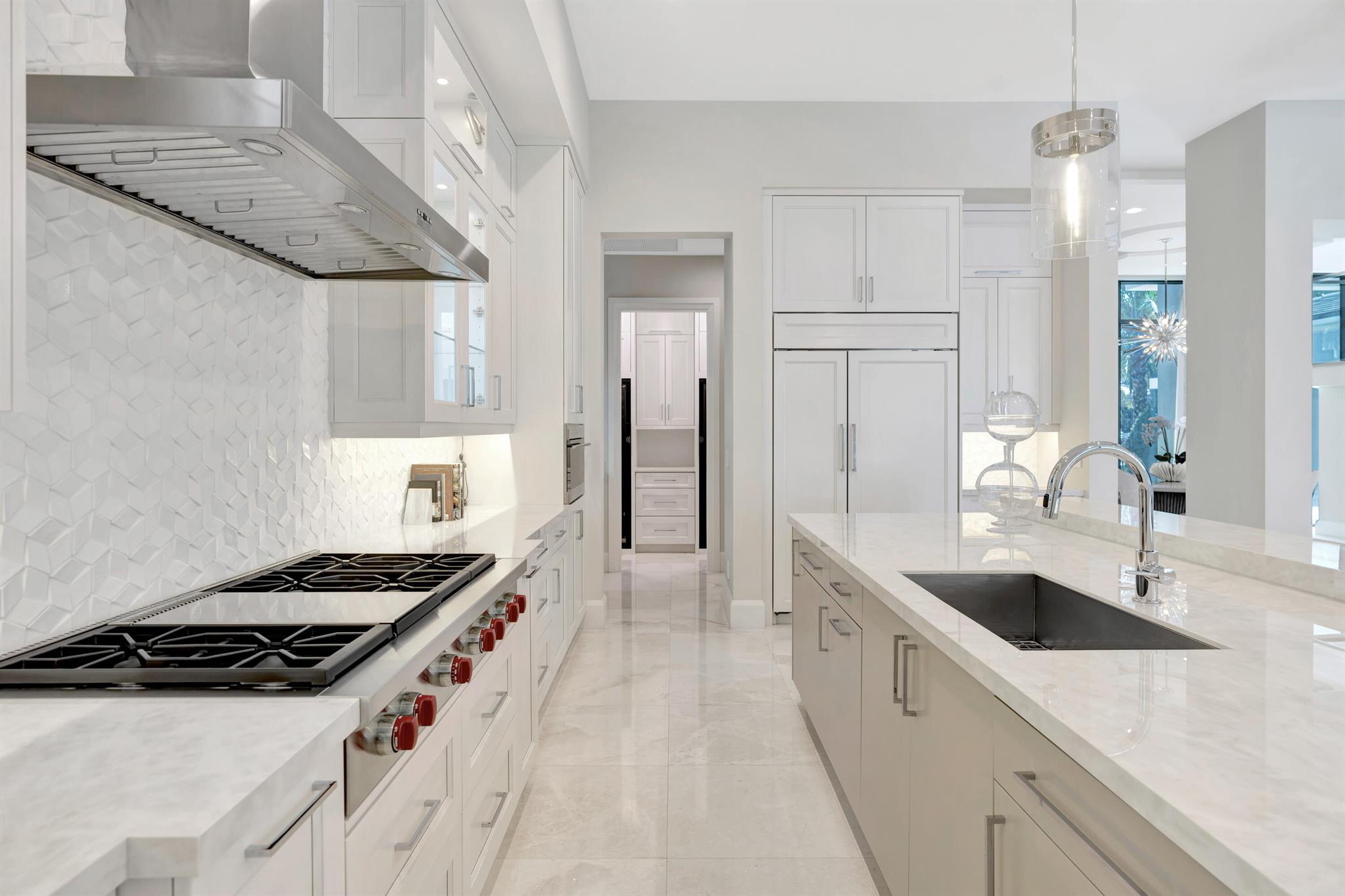 ADMIRALS COVE - Residential