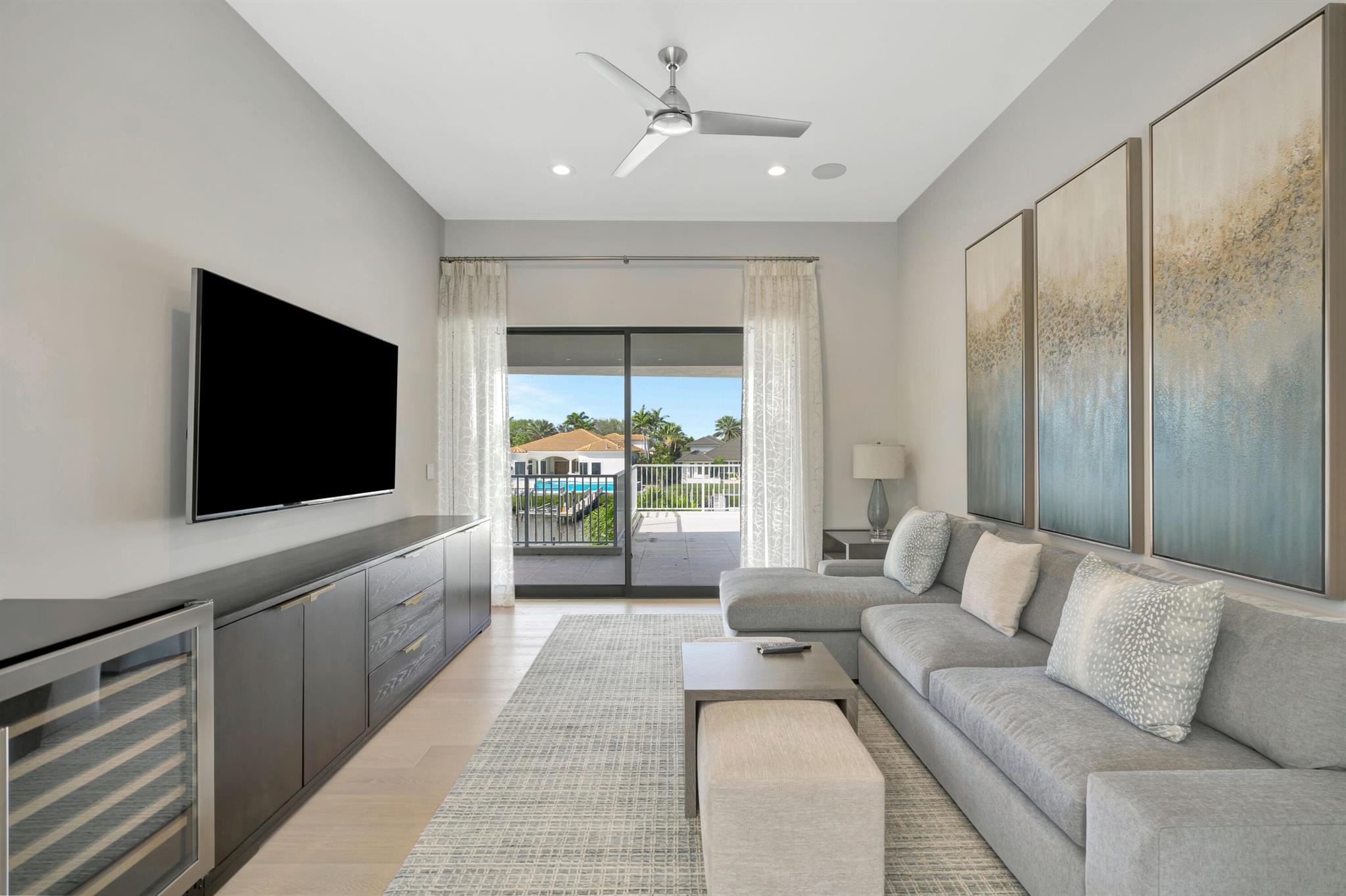 ADMIRALS COVE - Residential