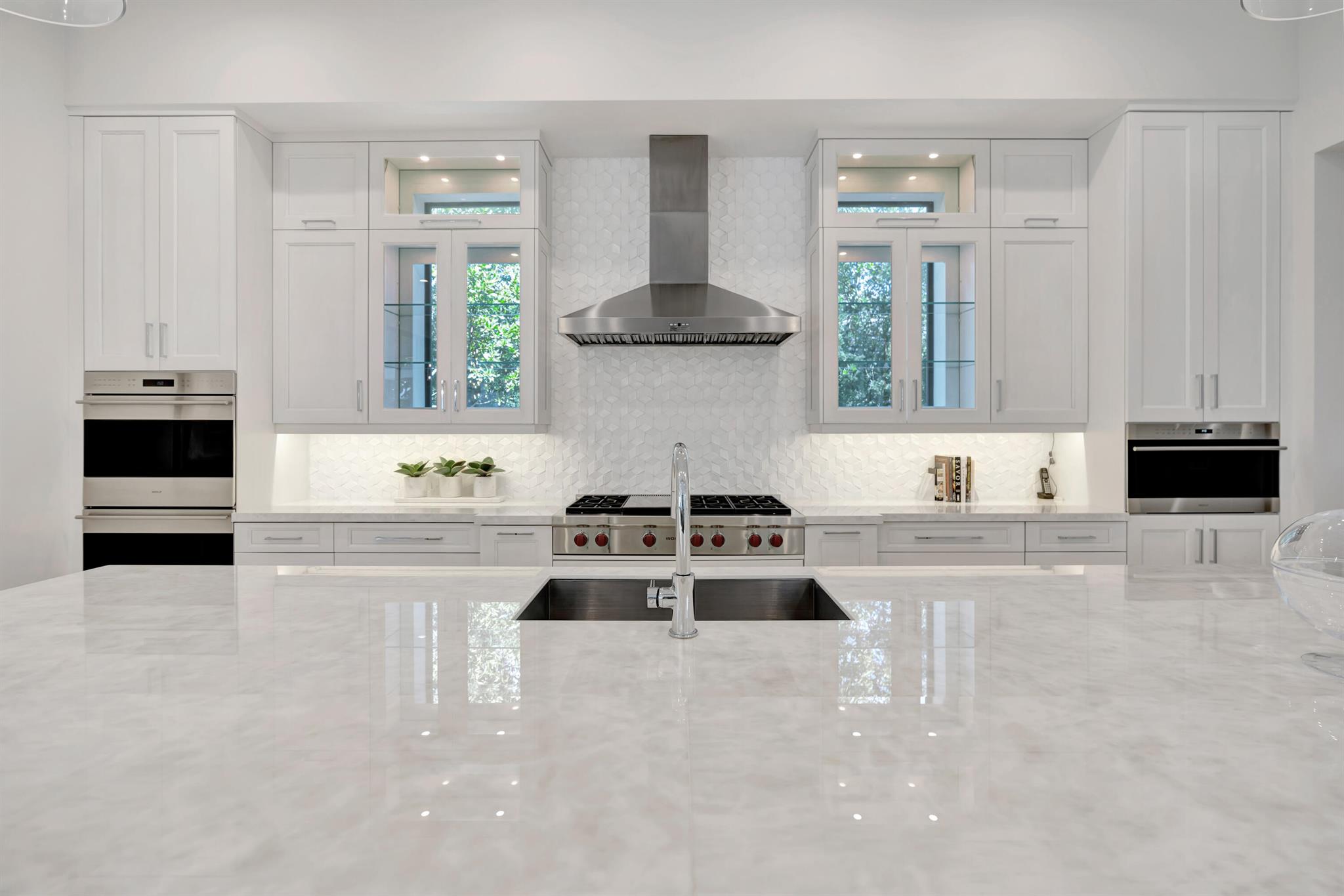 ADMIRALS COVE - Residential