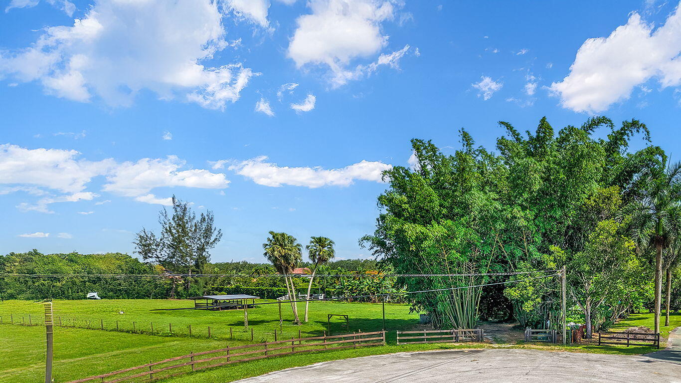 ROLLING OAKS ESTATES REPLAT NO 2 - Land