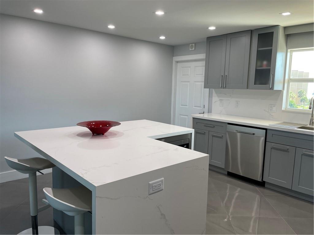 Hillsboro Island House - Residential