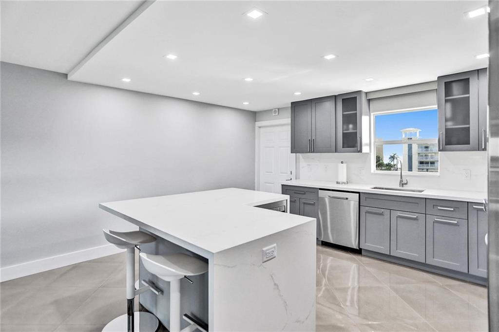 Hillsboro Island House - Residential