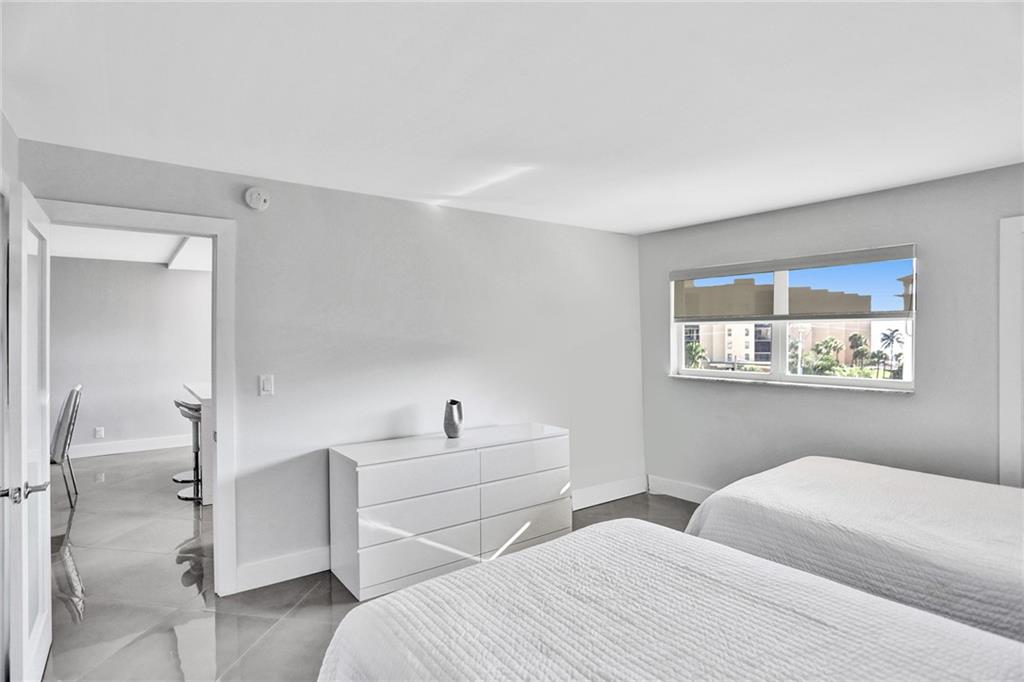 Hillsboro Island House - Residential