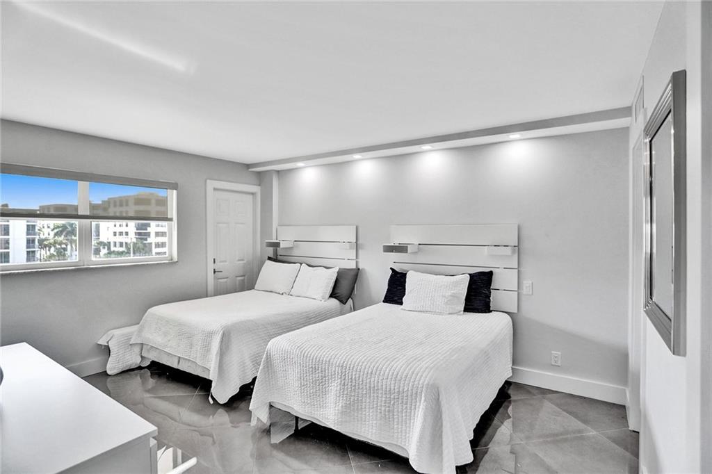 Hillsboro Island House - Residential