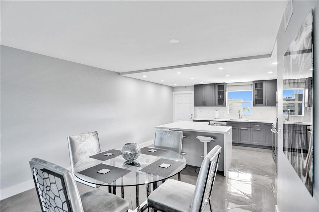Hillsboro Island House - Residential
