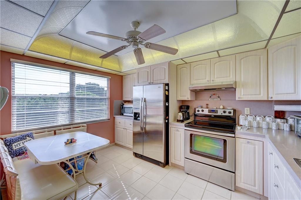 WYNMOOR COUNTRY CLUB - Residential