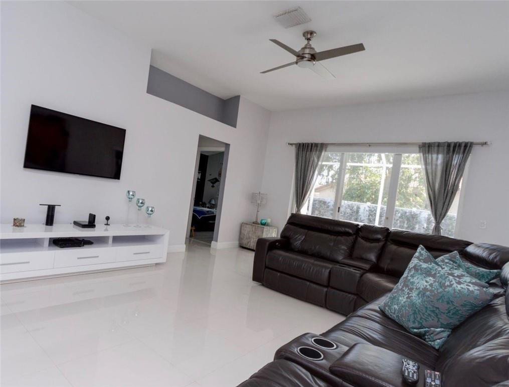 PEMBROKE FALLS PHASE 7 - Residential Lease