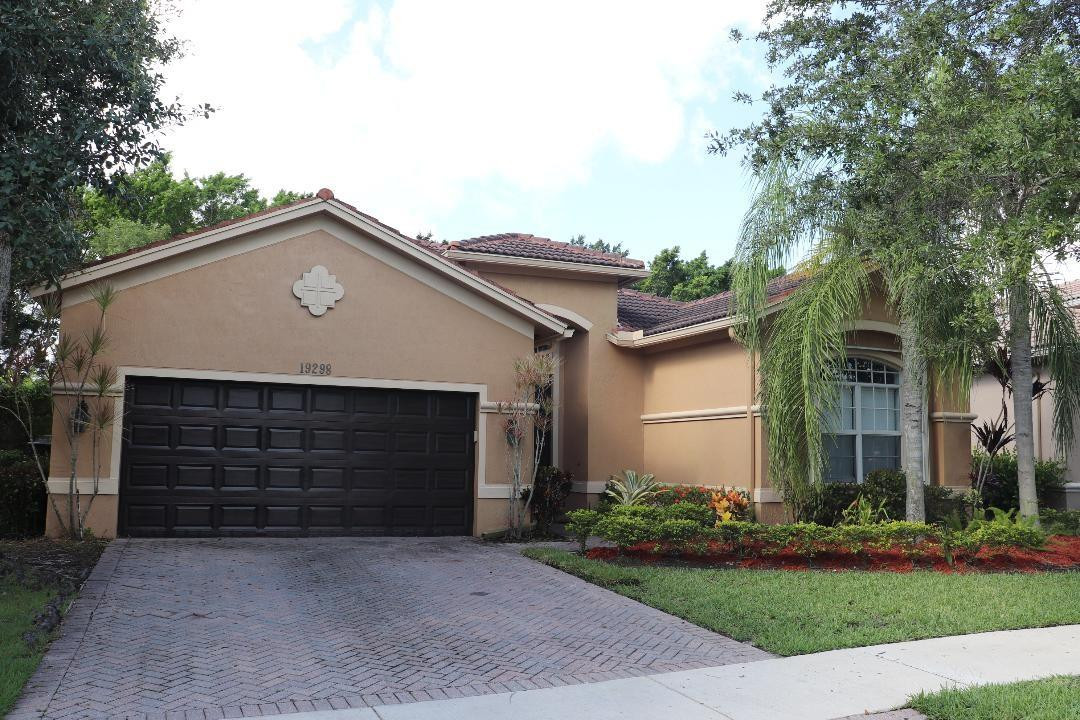 ISLES AT WESTON - Residential Lease