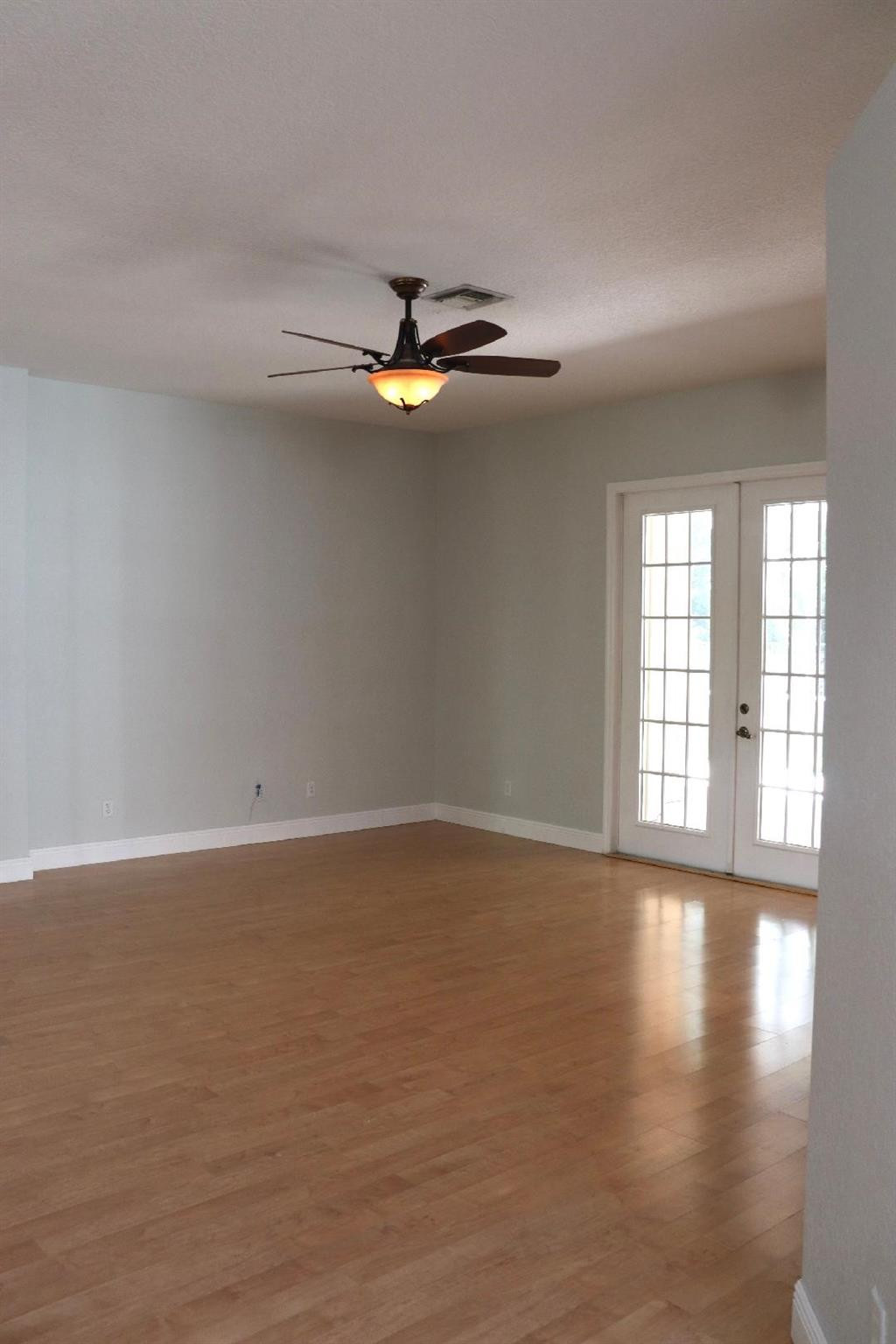 ISLES AT WESTON - Residential Lease
