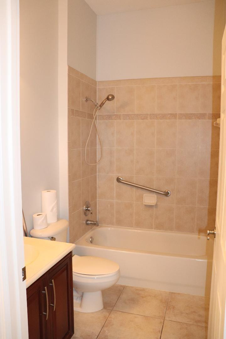 ISLES AT WESTON - Residential Lease