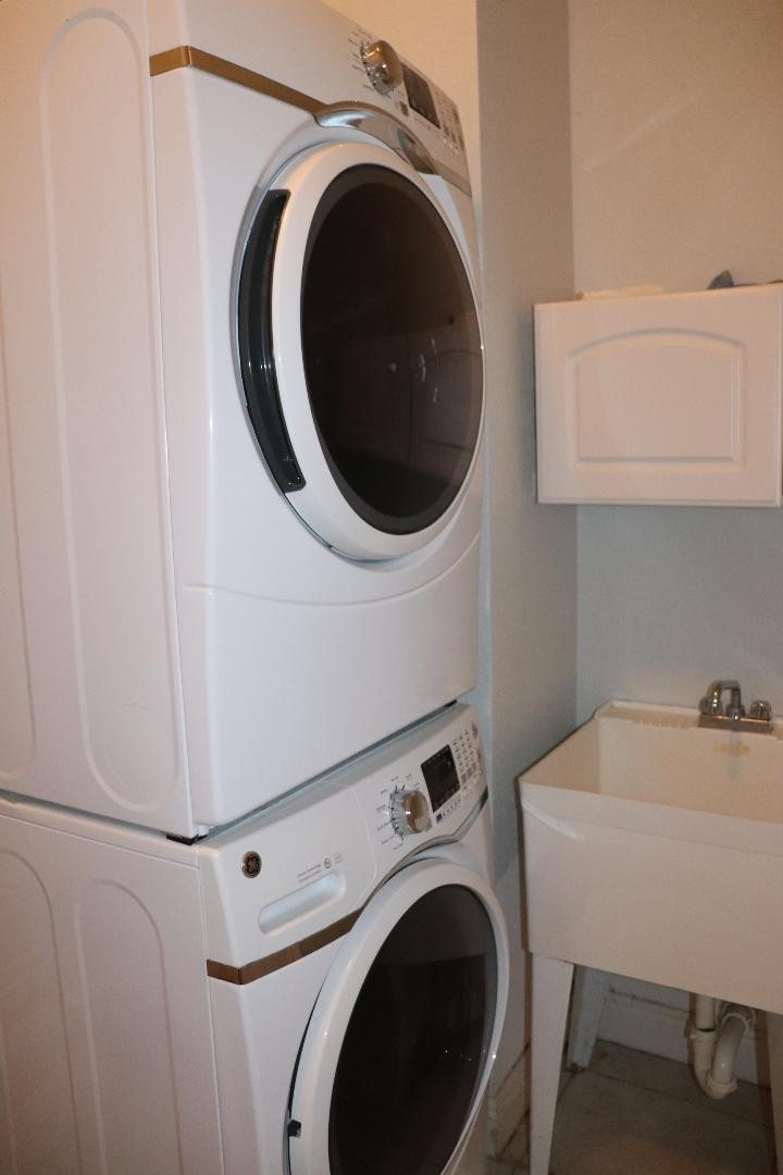 ISLES AT WESTON - Residential Lease