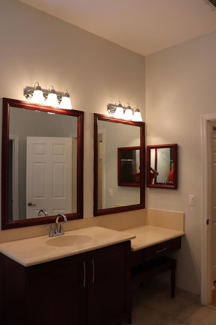 ISLES AT WESTON - Residential Lease
