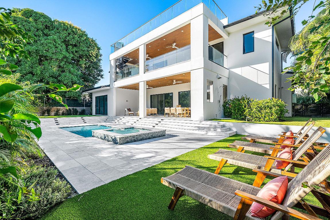 NORTH SHORE TERRACE PL 2 - Residential