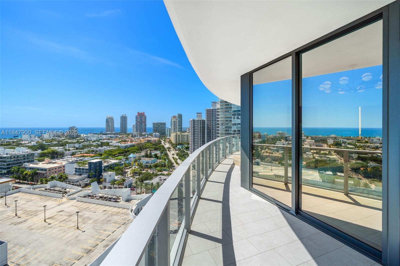 FIVE PARK - Residential