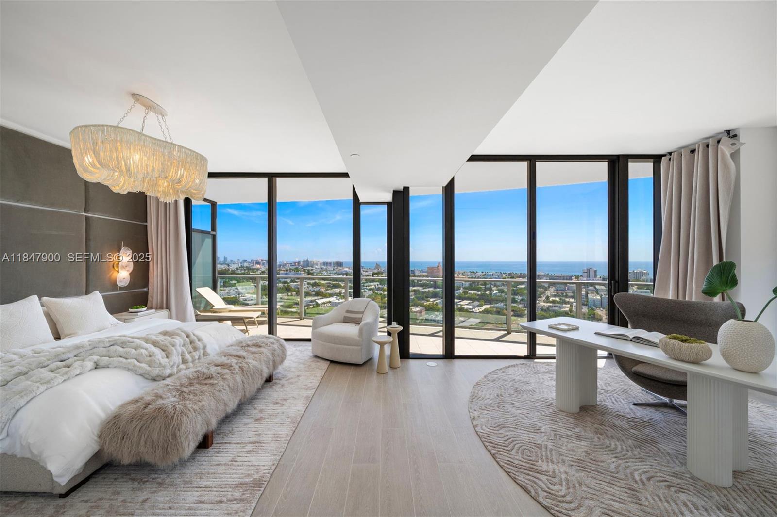 FIVE PARK - Residential