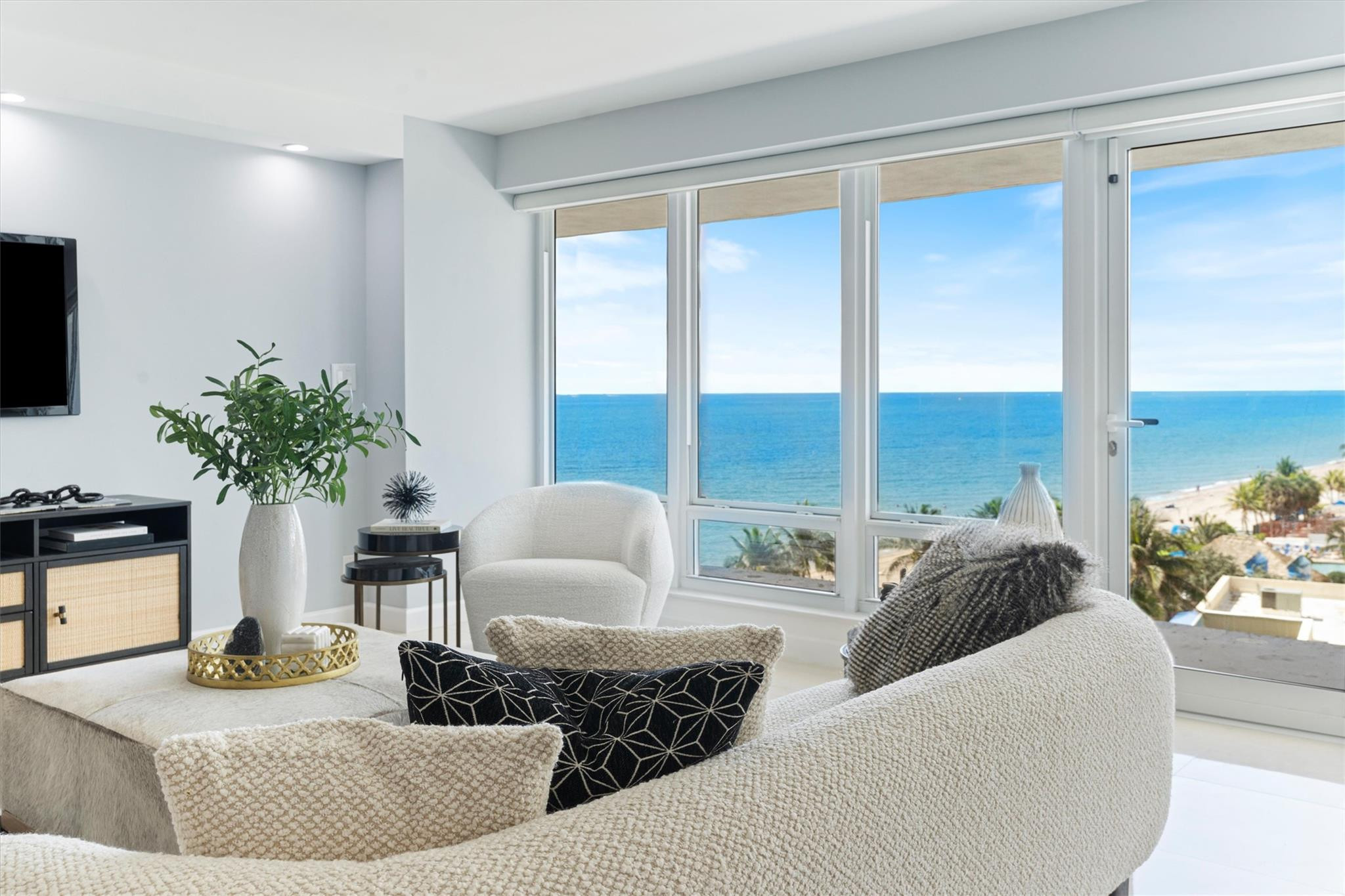 GALLEON CONDO - Residential Lease