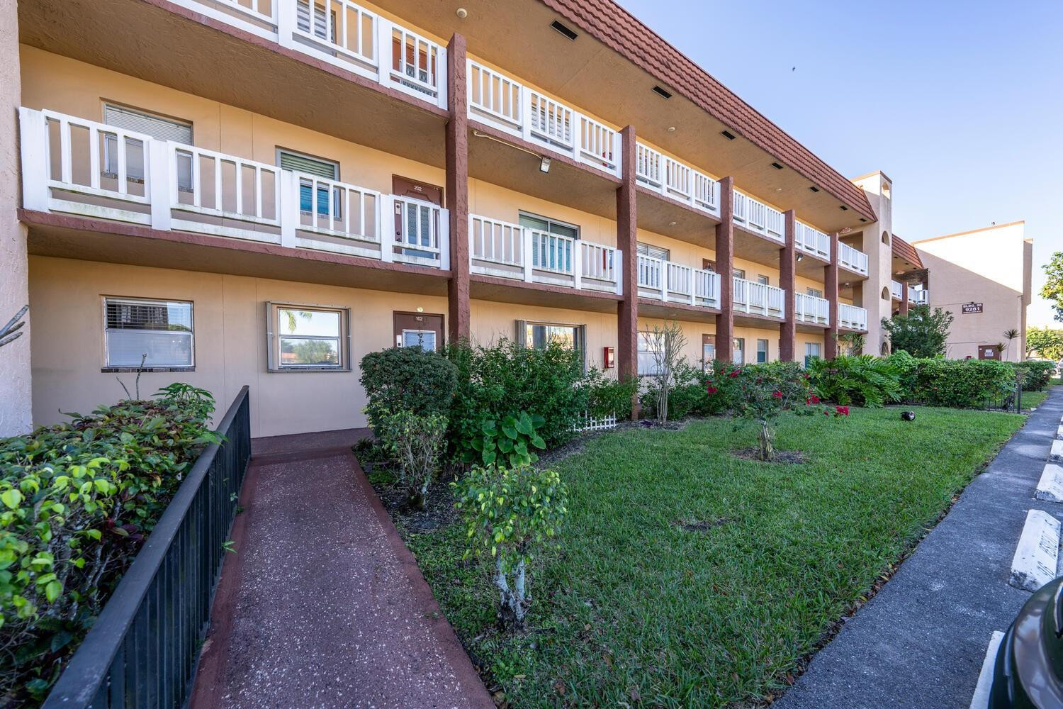 Beautifully maintained first-floor 1BR/1BA condo in desirable Phase 3 with a prime central location. Features a peaceful screened-in patio with lake access and tranquil views, a spacious primary bedroom with ceramic tile flooring, and a partially updated bath (approx. 4 yrs). Major updates include A/C and water heater (approx. 2 yrs). Sold fully furnished. Private designated space near the front door plus convenient parking just outside. Enjoy community pool, hot tub, clubhouse activities, and on-site laundry. Close to shopping, dining, and major roadways.